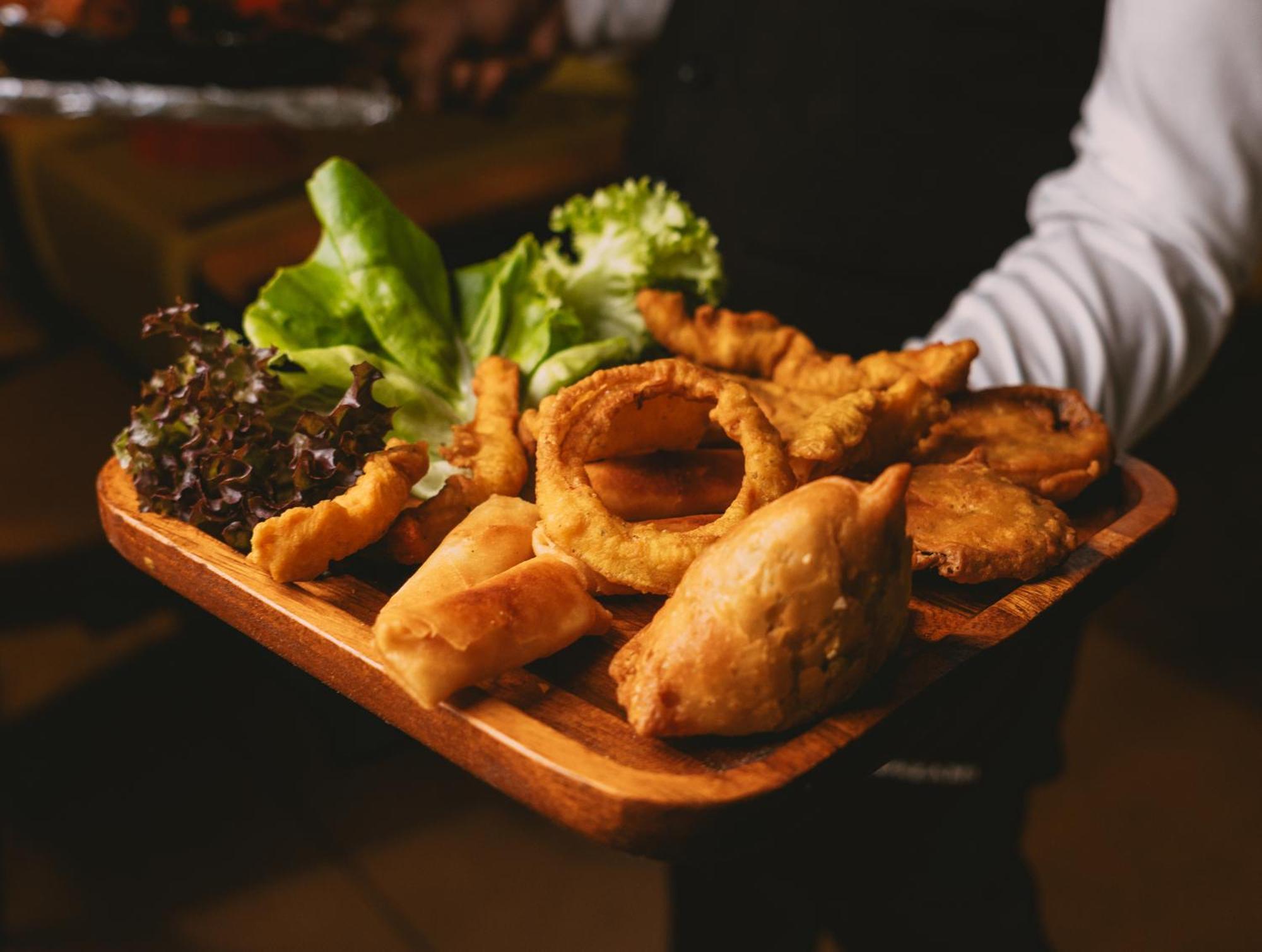Hotel Restaurant Taverna Eching  Экстерьер фото