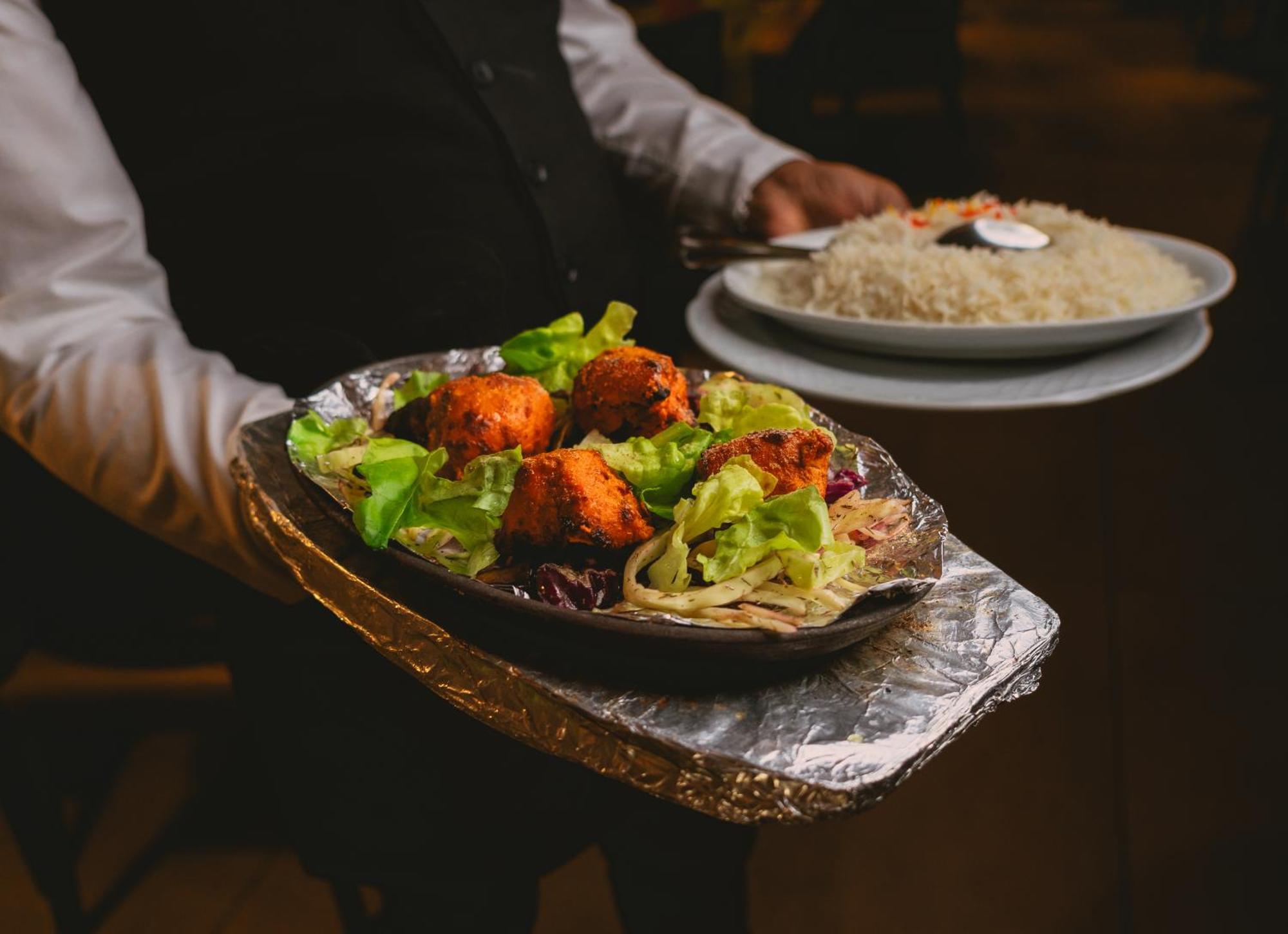 Hotel Restaurant Taverna Eching  Экстерьер фото