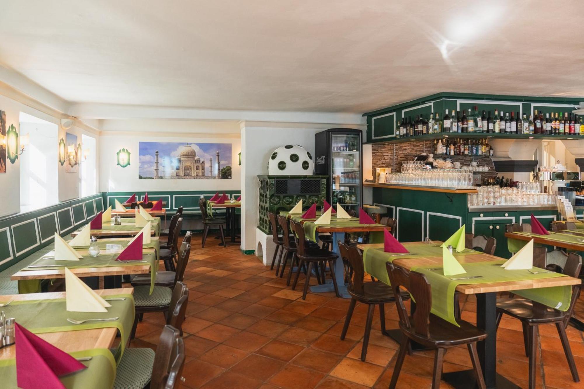 Hotel Restaurant Taverna Eching  Экстерьер фото
